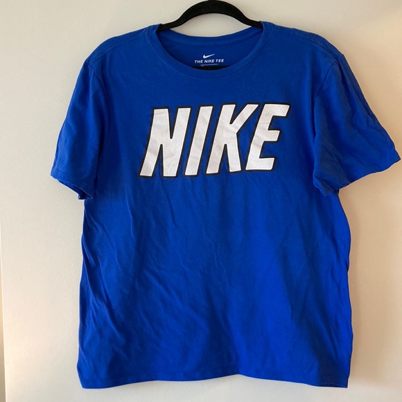 Nike Other - Nike Men’s T-Shirt MEDIUM